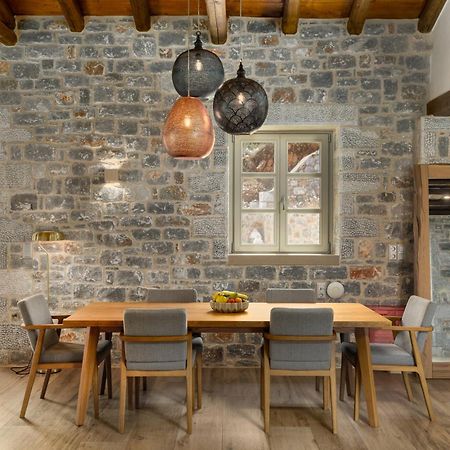 Trapela Limeni Luxury Suites Dış mekan fotoğraf
