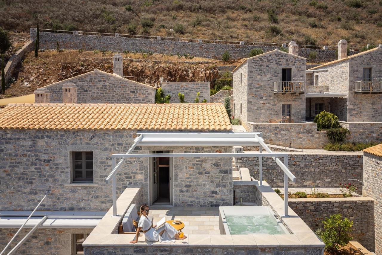 Trapela Limeni Luxury Suites Dış mekan fotoğraf