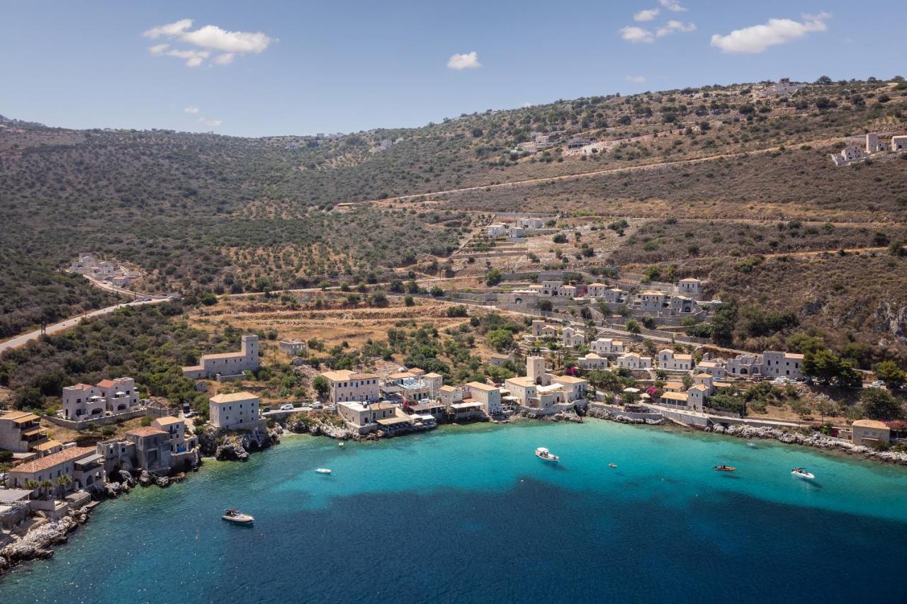 Trapela Limeni Luxury Suites Dış mekan fotoğraf