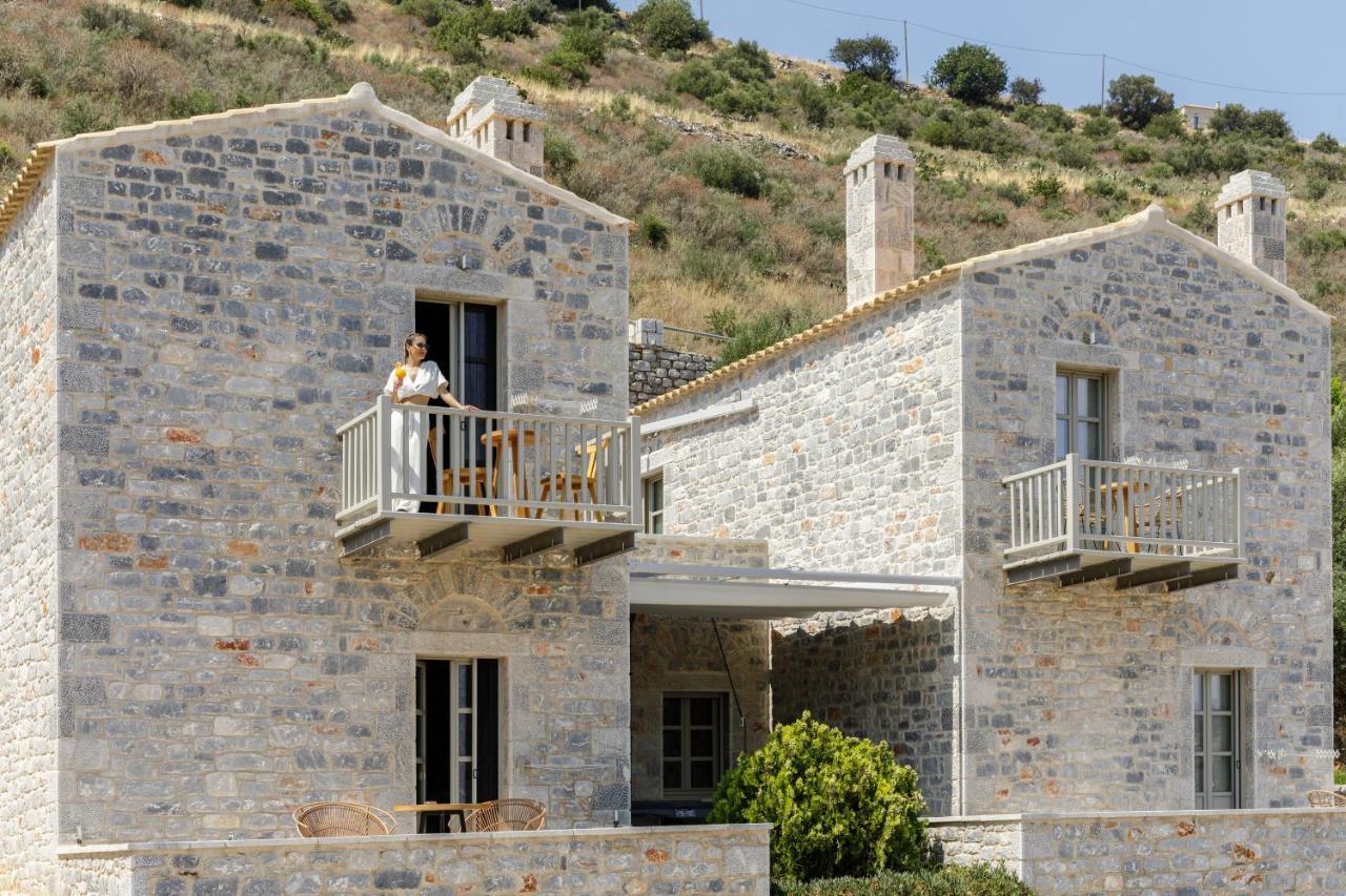 Trapela Limeni Luxury Suites Dış mekan fotoğraf