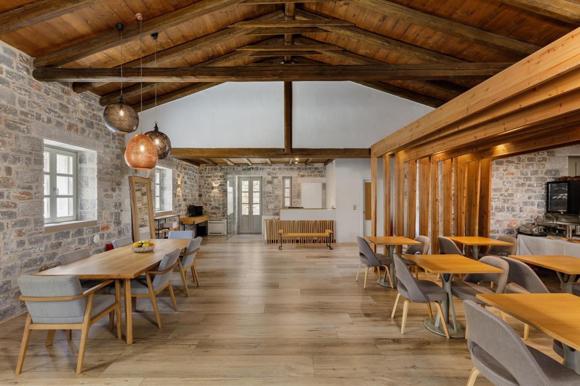 Trapela Limeni Luxury Suites Dış mekan fotoğraf