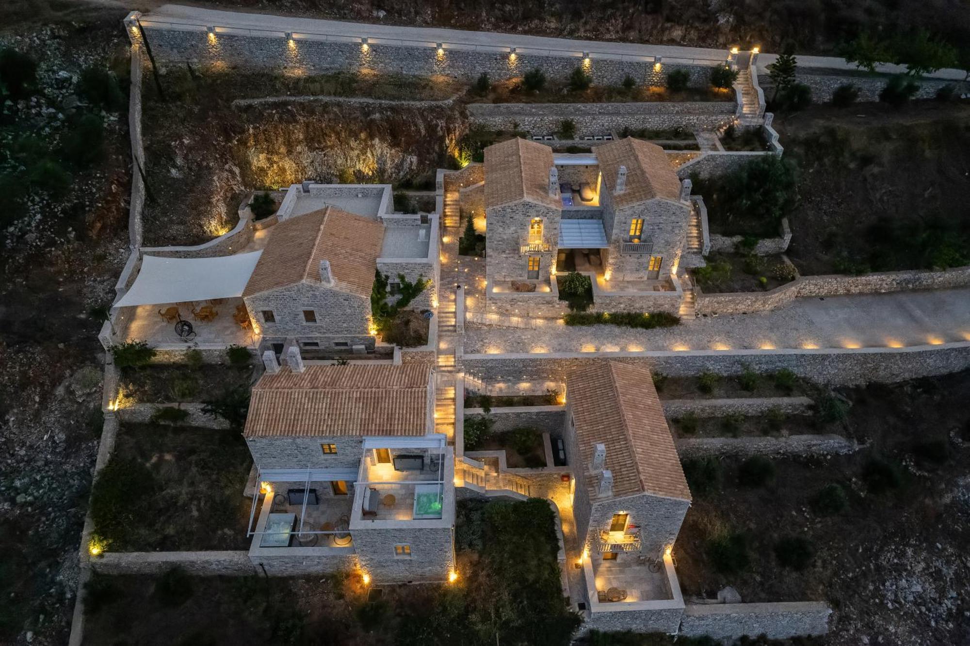 Trapela Limeni Luxury Suites Dış mekan fotoğraf