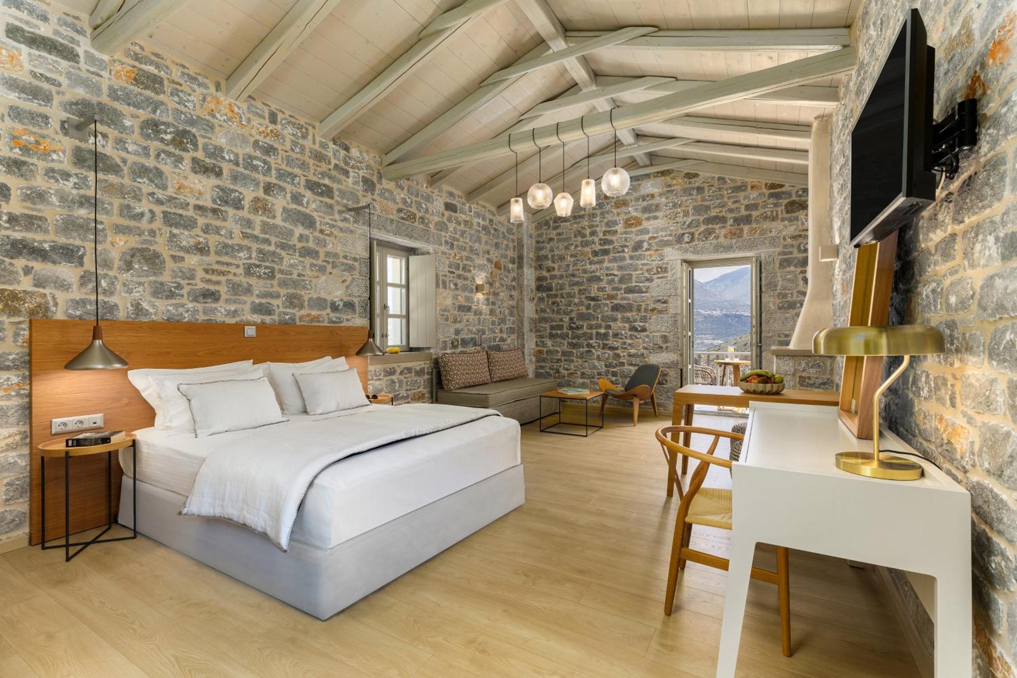 Trapela Limeni Luxury Suites Dış mekan fotoğraf