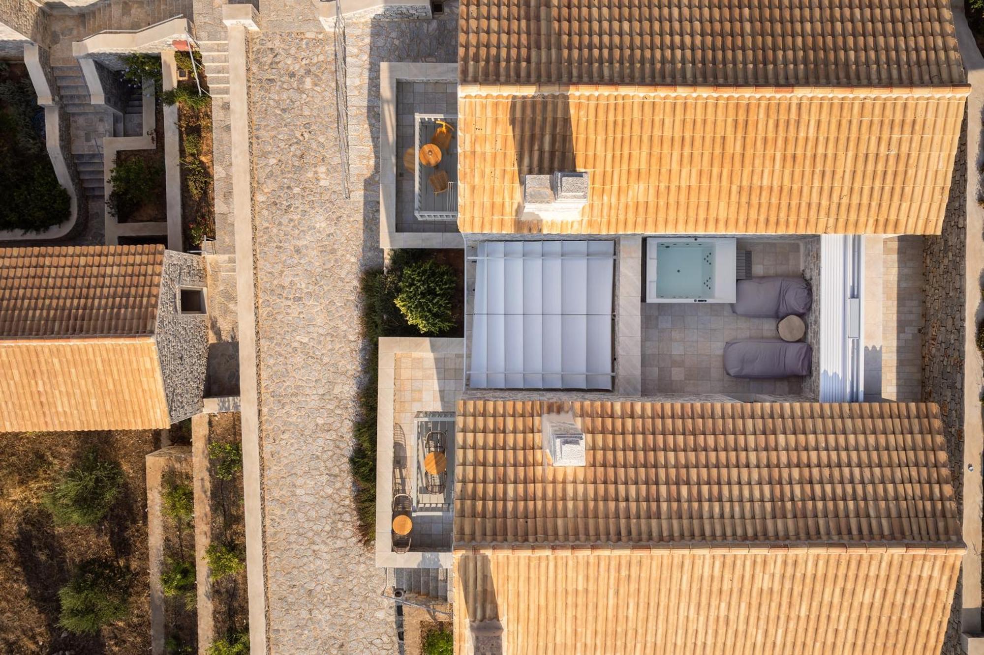 Trapela Limeni Luxury Suites Dış mekan fotoğraf